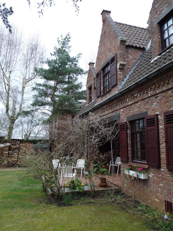 B&B 'T Nieuw Lijsternest Wezembeek-Oppem Extérieur photo